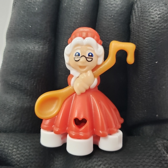 Kinder Joy Mrs Claus Christmas Toy Figures Set of 3 - Picture 9 of 14
